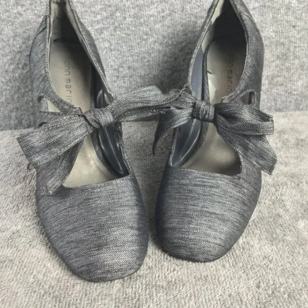 Ann Marino Ballet Toe Heels with Bow Sz 6M‎ Charcoal Gray Tear Drop Cut Outs